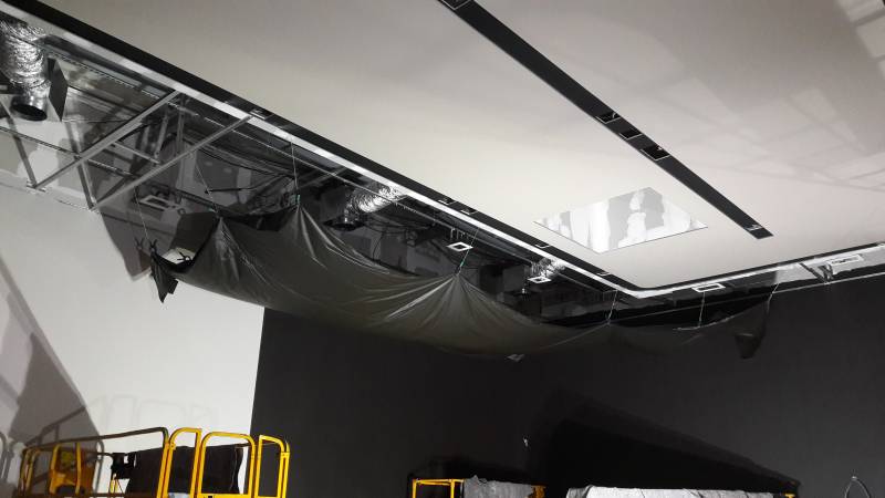 Plafond tendu acoustique concession CITROEN Pau by Plafonds Tendus Occitans Toulouse