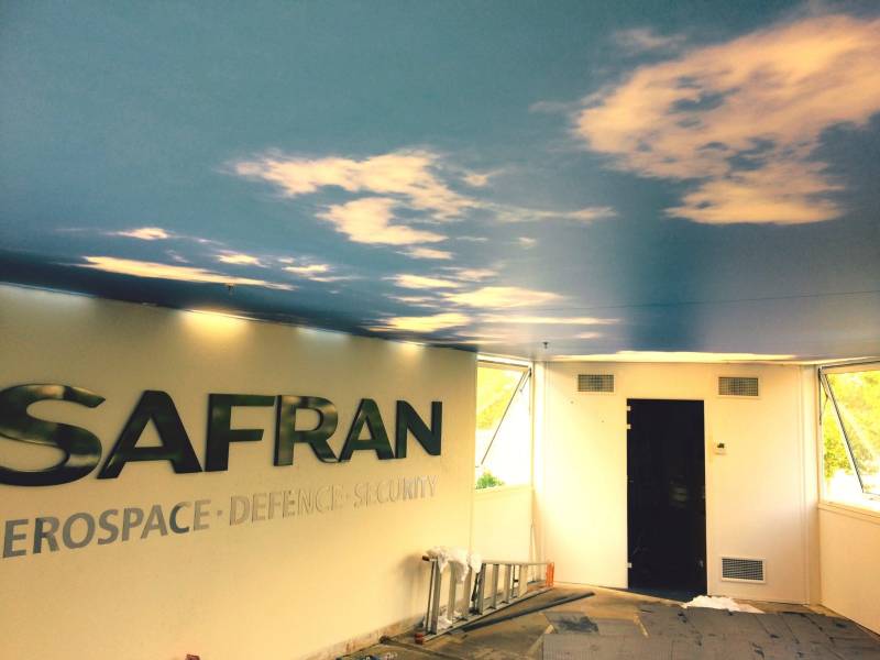 Plafond tendu BARRISOL imprimé ciel nuageux rétro éclairé Toulouse Blagnac