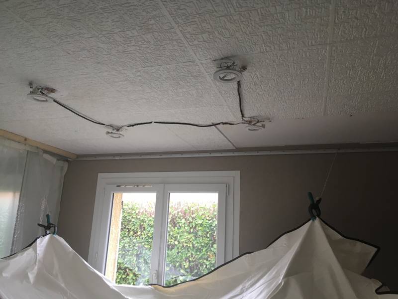 Plafond en plaques de polystyrène sur Nailloux - Plafonds Tendus Occitans Portet s/G.