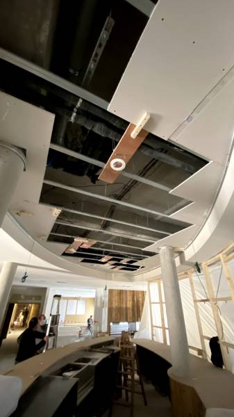 artisan professionnel plafond - Hôtel restaurant Mercure Loudenvielle - Plafonds Tendus Occitans Muret