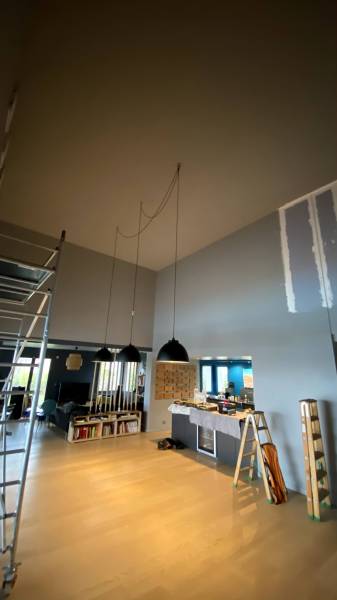 Comment abaisser un plafond trop haut, sans gros travaux, sur Toulouse - Plafonds tendus Occitans