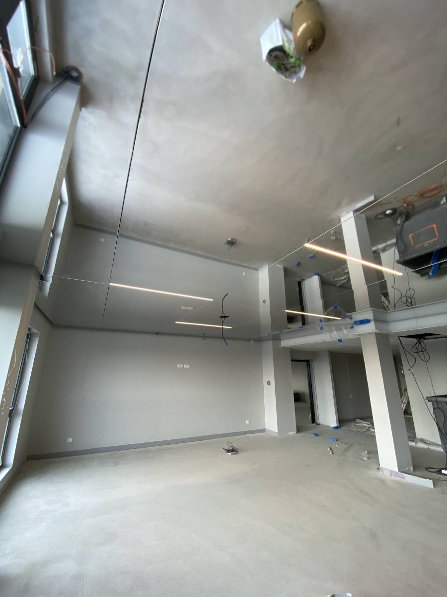 CHU Purpan Dieulafoy : installation de cadres miroir - Plafonds Tendus Occitans Toulouse