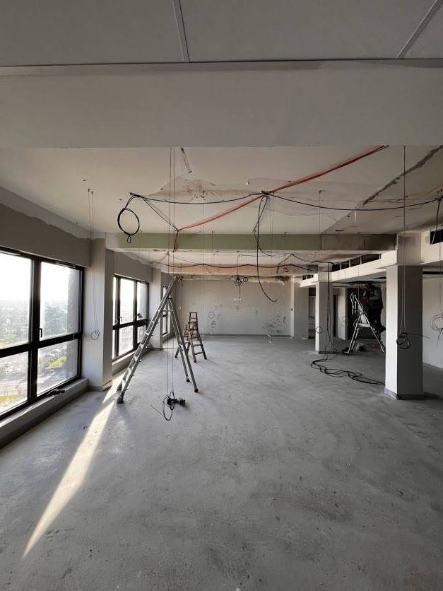 CHU Purpan Dieulafoy : installation de cadres miroir - Plafonds Tendus Occitans Rangueil