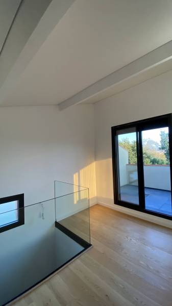 Solution pour éviter de peindre un lambris bois - Plafonds Tendus Occitans St gaudens