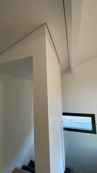 Solution pour éviter de peindre un lambris bois - Plafonds Tendus Occitans Foix