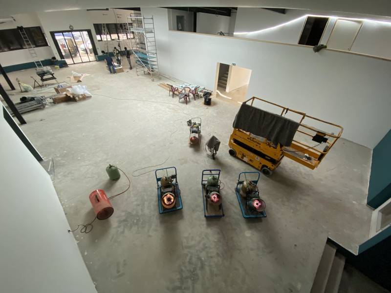 Local commercial Cornebarieu plafond tendu blanc mat artisan Plafonds Tendus Occitans Grenade