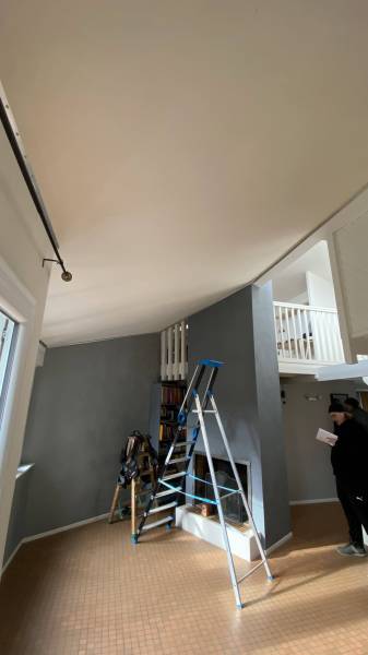 Cage d'escalier & bureau en mezzanine : plafonds irréguliers Plafonds tendus Occitans Toulouse Aussonne