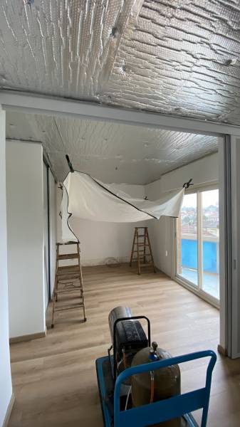 Rénover ses plafonds après suppression des plaques de polystyrènes - Plafonds Tendus Occitans Toulouse Cintegabelle