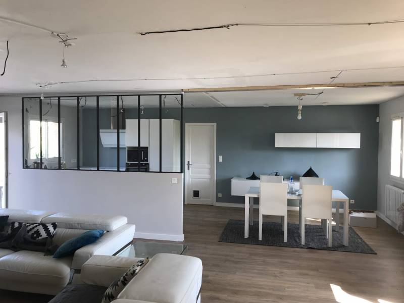 Rénovation séjour cuisine plafond tendu BARRISOL Salvetat St Gilles
