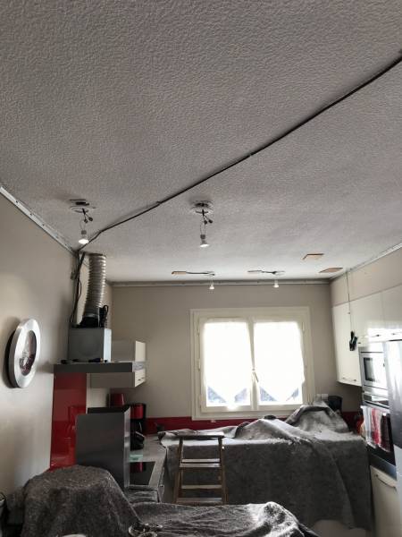 Plafond gouttelette abîmé - Mise en place lisse ALU BARRISOL - Roquettes