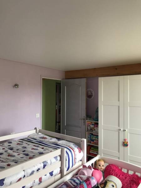 Recouvrir, masquer, un plafond en bois brut avec des poutrelles (plancher) - Lacroix-falgarde proche de Toulouse - Plafonds Tendus Occitans