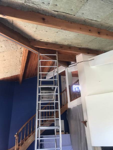 Isolation thermique intérieure entre poutres sur lambris bois, L'Union - Plafonds Tendus Occitans