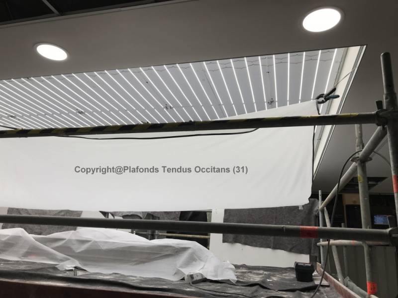 Gare de Matabiau et plafonds lumineux by Plafonds Tendus Occitans - Rangueil