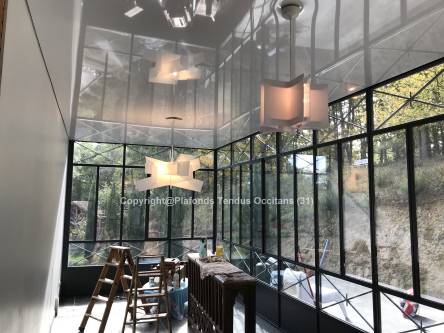 Le plafond tendu à la rescousse d’une extension !